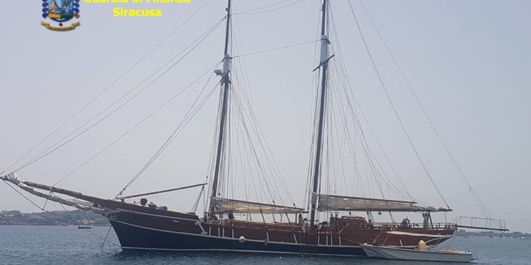 Siracusa. Guardia di Finanza scopre 12 yatchs immatricolati all’estero e nascosti al fisco