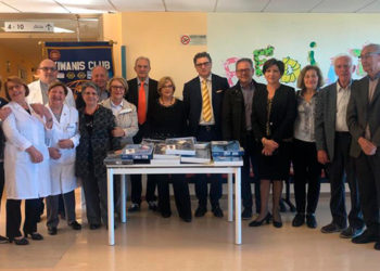 Lentini, la donazione del Kiwanis club: pigiami e biancheria per i pazienti dell’ospedale in difficoltà
