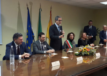 Augusta, il presidente Musumeci inaugura il nuovo centro regionale per l’amianto e rilancia sul nuovo ospedale di Siracusa