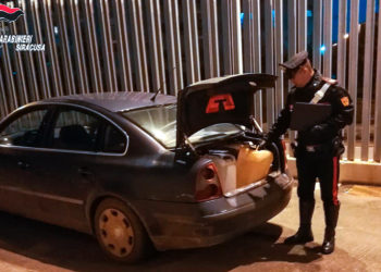 Augusta, 71enne denunciato per ricettazione: in auto con 200 litri di carburante