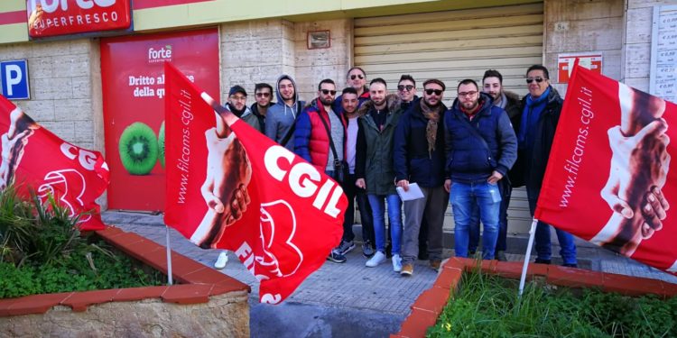 Presidio spontaneo dei lavoratori Fortè, Vasquez: “chiarezza sulle proposte di Apulia”