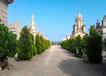 Canicattini Bagni, lavori di diserbo al cimitero comunale: disposta la chiusura nei giorni 5 e 6 dicembre