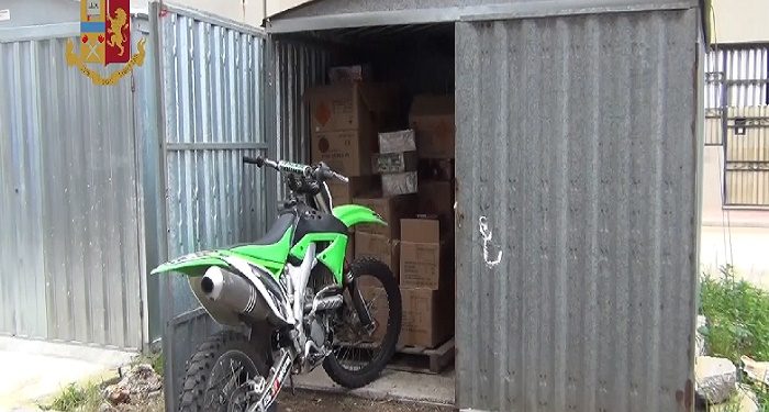 Siracusa. Sequestrato materiale pirotecnico illegale e una moto rubata, denunciato un 35enne