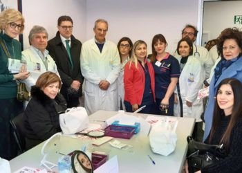 Siracusa, all’ospedale Umberto I laboratori di bellezza gratuiti per le donne in terapia oncologica