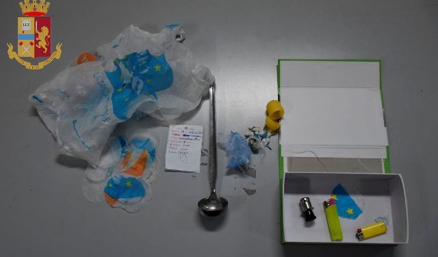 Siracusa. Cocaina e marijuana in casa, arrestato un 37enne