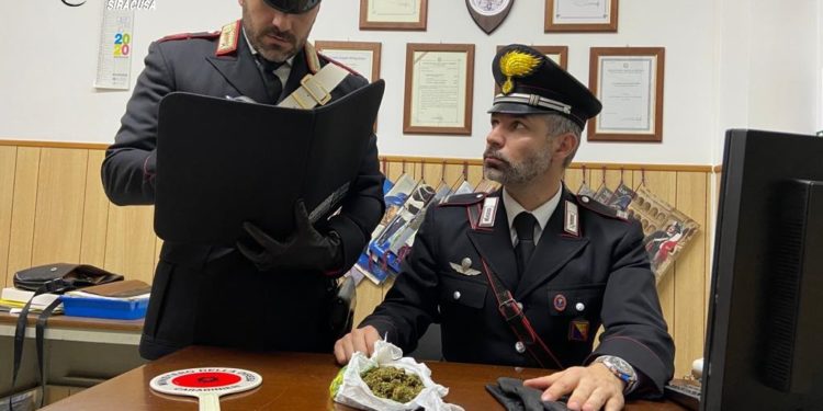 Rosolini. In casa 43 grammi di marijuana, arrestato un 46enne