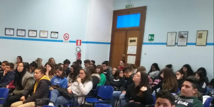 Siracusa. Lotta al consumo e allo spaccio di droghe nelle scuole, il progetto della Polizia Municipale