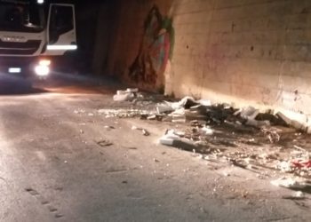 Siracusa. Ripulite aree della città intorno ai cassonetti rimossi