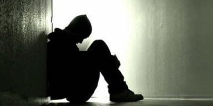 Siracusa. Minaccia di buttarsi ma la Polizia lo salva