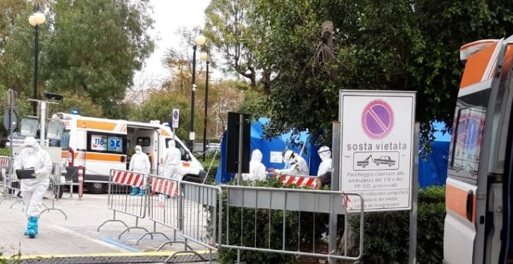 Siracusa, prima decisione per il Covid Team: sdoppiato il pronto soccorso dell’Umberto I