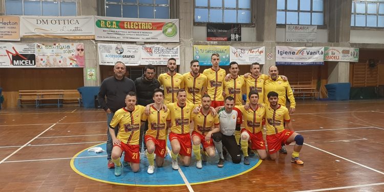 Calcio, Città di Canicattini: la prima squadra vince il derby contro il Santa Lucia