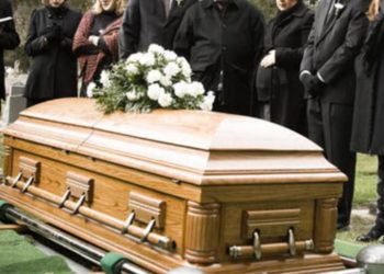 Coronavirus. Niente funerali per il nonno, l’ultimo saluto “mancato” dalle due nipoti