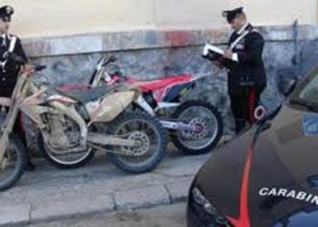 Carlentini. Sorpreso a circolare in moto da cross su strada provinciale, sanzionato