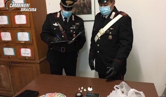 Noto. Deteneva droga in casa, arrestato dai Carabinieri