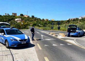 Noto. Grigliata sulla pubblica via, sanzionate quattro persone