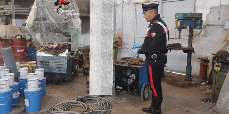 Augusta. Sorpresi dai Carabinieri a rubare in un cantiere navale: arrestati due ladri