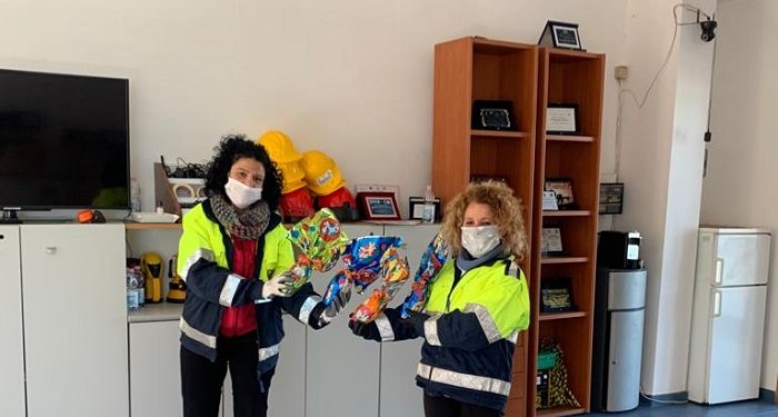 Il Sindaco Miceli regala le uova di Pasqua ai bambini di Canicattini Bagni