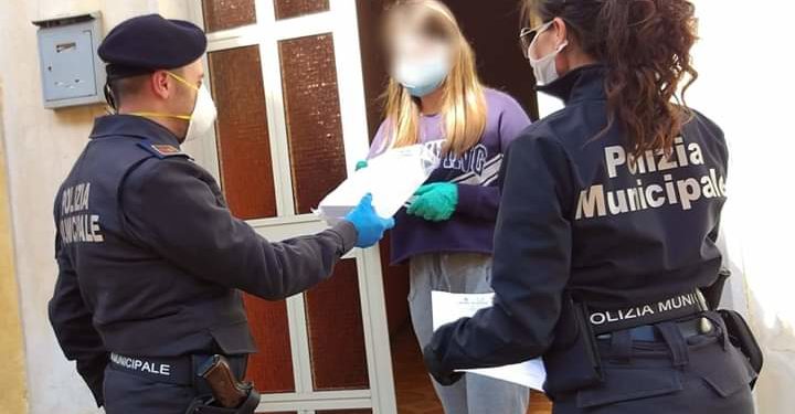 Siracusa. Didattica a distanza, consegnati dalla Municipale Ipad agli studenti del Rizza