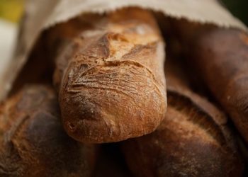 L’Ucsi dona pane e buoni spesa per la Caritas della Chiesa Madre di Lentini e Carlentini