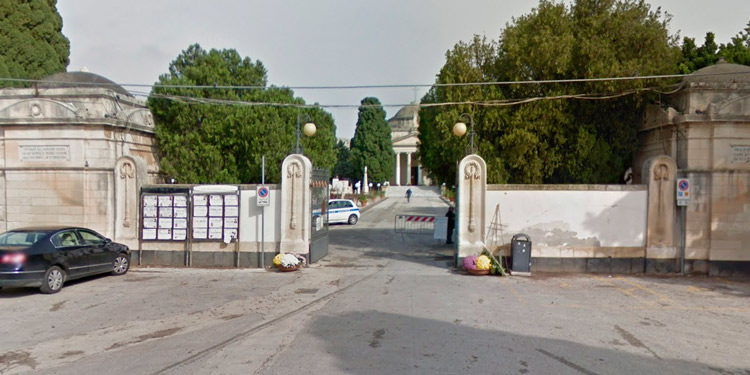 Siracusa, “rendere il cimitero fruibile con adeguate precauzioni”: la Regione nega la richiesta del sindaco Italia