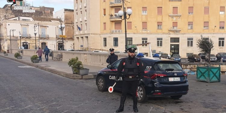 Emergenza Coronavirus, controlli a tappetto dei Carabinieri in città e provincia