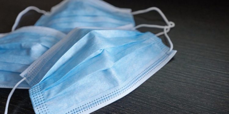 Noto. Da domani mascherina obbligatoria per chi esce di casa