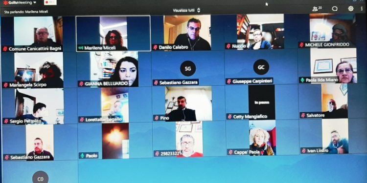 Canicattini Bagni. Strategie di intervento a sostegno della comunità in videoconferenza