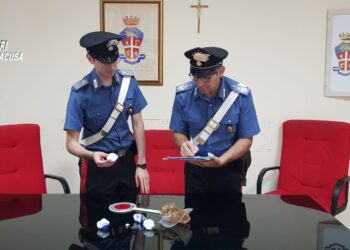 Siracusa. Materiale esplodente e droga in casa: denunciato un 36enne