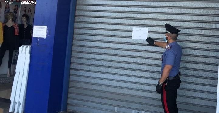 Carlentini. Carabinieri chiudono un esercizio commerciale non autorizzato all’apertura
