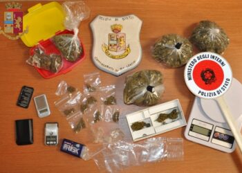 Lentini, marijuana in casa pronta per lo spaccio: arrestato 19enne