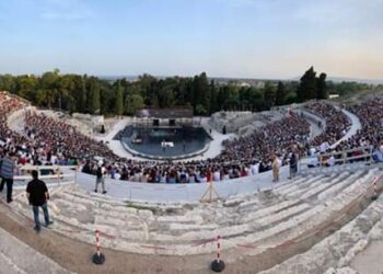 Al Teatro Greco “Inda 2020 Per voci sole”: il 10 luglio debutterà Nicola Piovani