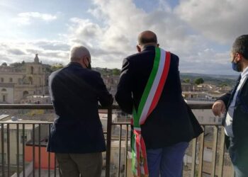 Visita ufficiale dell’Assessore ai Beni Culturali Samonà a Palazzolo e a Noto