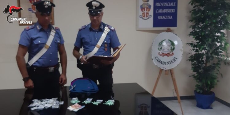 Siracusa. Contrasto piazze di spaccio, i Carabinieri sequestrano droga e arrestano uno spacciatore
