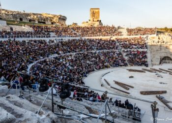 Grandi attori al Teatro Greco di Siracusa per la rassegna “Inda 2020 per voci sole”