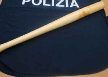 Pachino. Trovato con una mazza nascosta nel portabagagli, denunciato
