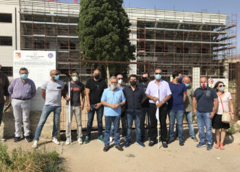 Siracusa. Sit in davanti alla Caserma dei Vigili del Fuoco per chiedere la ripresa dei lavori