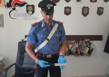 Noto. Tenta di aggredire l’ex moglie con un coltello: arrestato dai Carabinieri