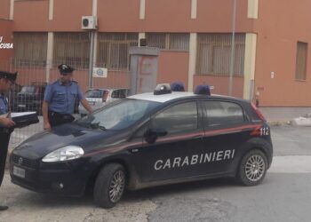 Rosolini, cittadino segnala un furto in abitazione: tre uomini denunciati