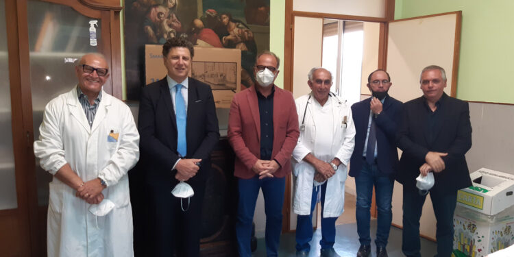 Donati all’ospedale Trigona di Noto dieci televisori e tre ventilatori polmonari