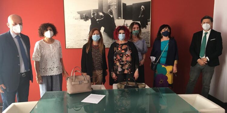 Asp Siracusa, firma dei contratti per 5 collaboratori e 2 programmatori