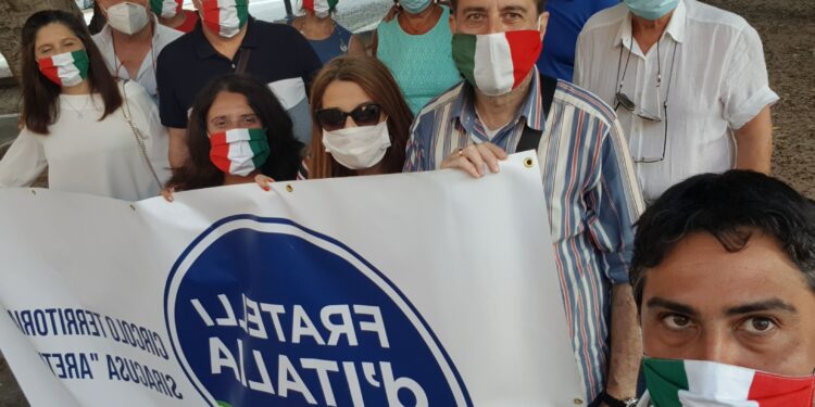 Parte da Piazza Santa Lucia il tour di Fratelli d’Italia contro il degrado di Siracusa