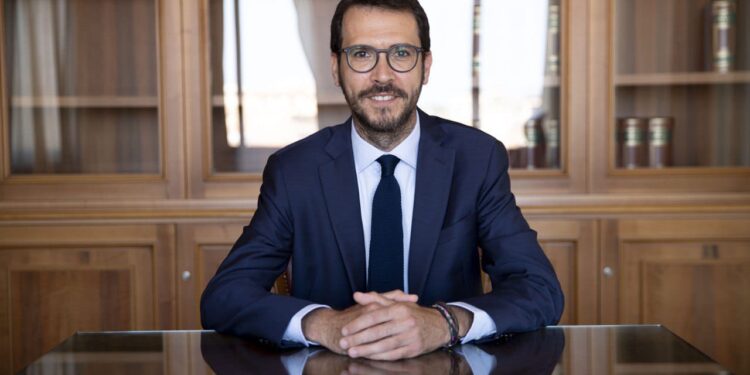 Ficara (M5S) firma un emendamento  sblocca risorse per aziende del trasporto pubblico locale e regionale