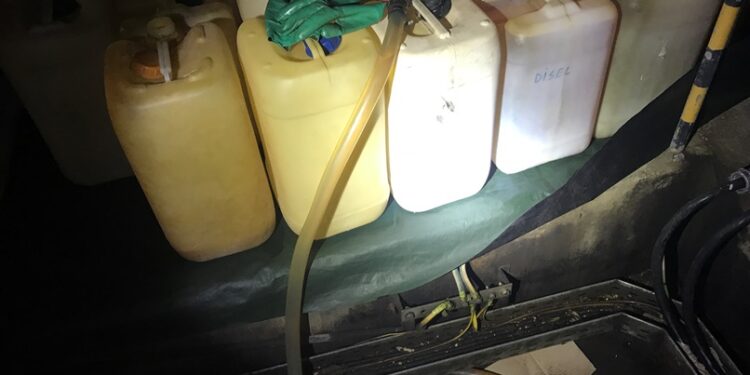 Augusta. 66enne arrestato mentre tenta di rubare gasolio all’interno di una raffineria