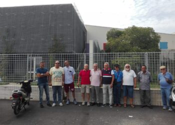 Manifestazione contro la proposta di destinare l’ostello della Gioventù di Belvedere a centro per immigrati