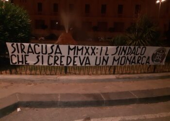 Siracusa. CasaPound attacca il “sindaco monarca”