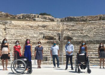 Siracusa. Rotaract dona due sedie a rotelle al Parco della Neapolis, soddisfatta l’associazione “Fiaba”