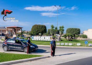 Da Castelvetrano a Rosolini per sfuggire agli arresti domiciliari, in manette una giovane