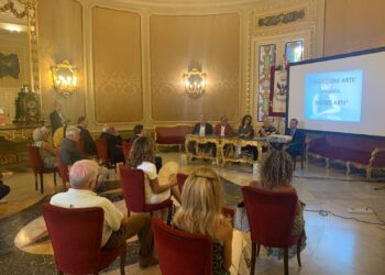 “EscatoMateria”, presentata la mostra di Santi Sindoni allestita nei bassi di Palazzo Ducezio