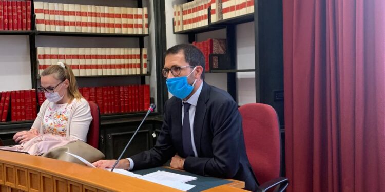 Colmare il Digital Divide nel Paese, Ficara: “velocizziamo infrastrutture digitali”