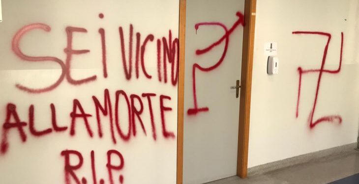 Siracusa. Scritta minatoria al reparto di oculistica dell’Umberto I